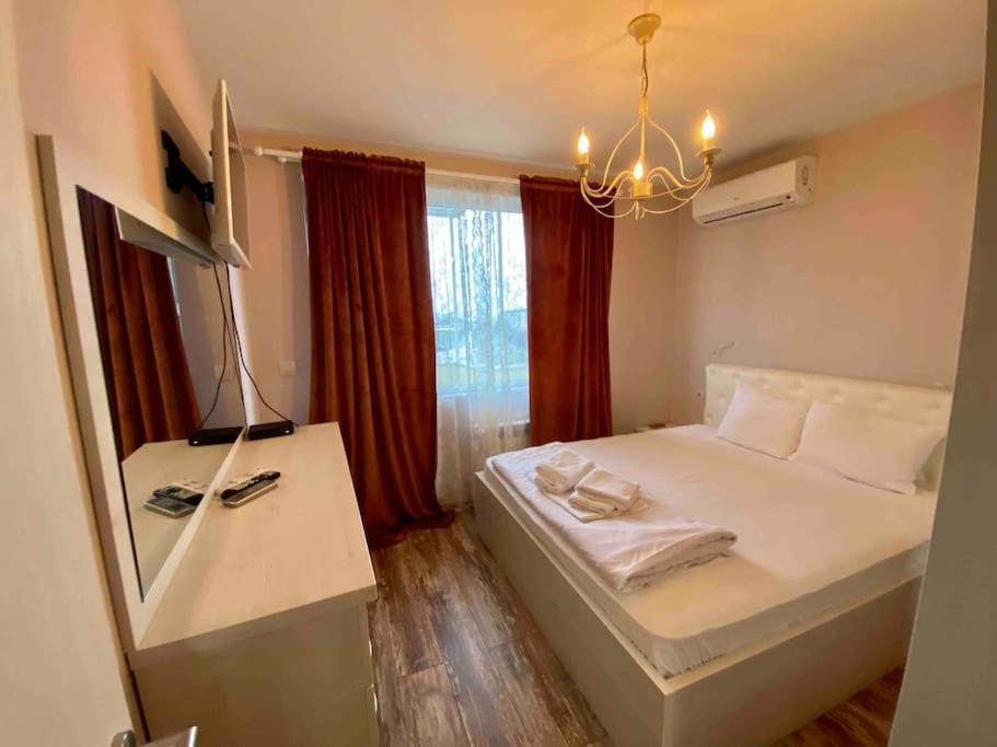 Stylish Magenta Apartment - Terrace & Free Parking صوفيا المظهر الخارجي الصورة